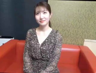【烤肉爸爸】推特绿帽淫妻博主最新福利，双重攻势！堕淫秘书，内射白虎穴